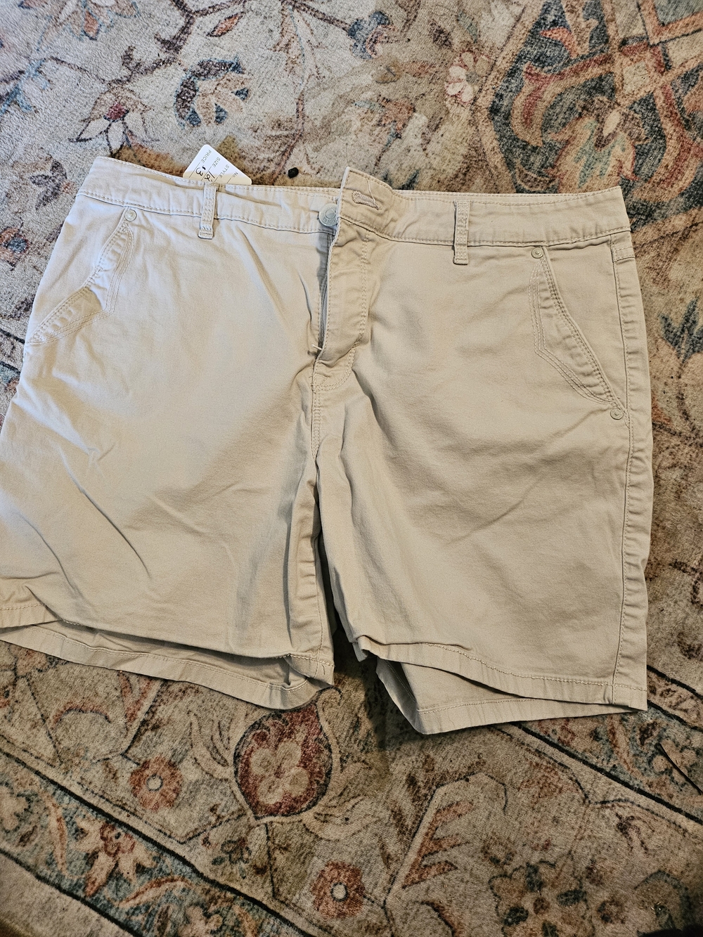Gloria Vanderbilt Flat-Front Shorts in Light Beige